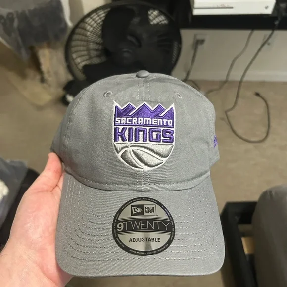 Sacramento Kings Gray Adjustable Cap - Picture 1 of 4